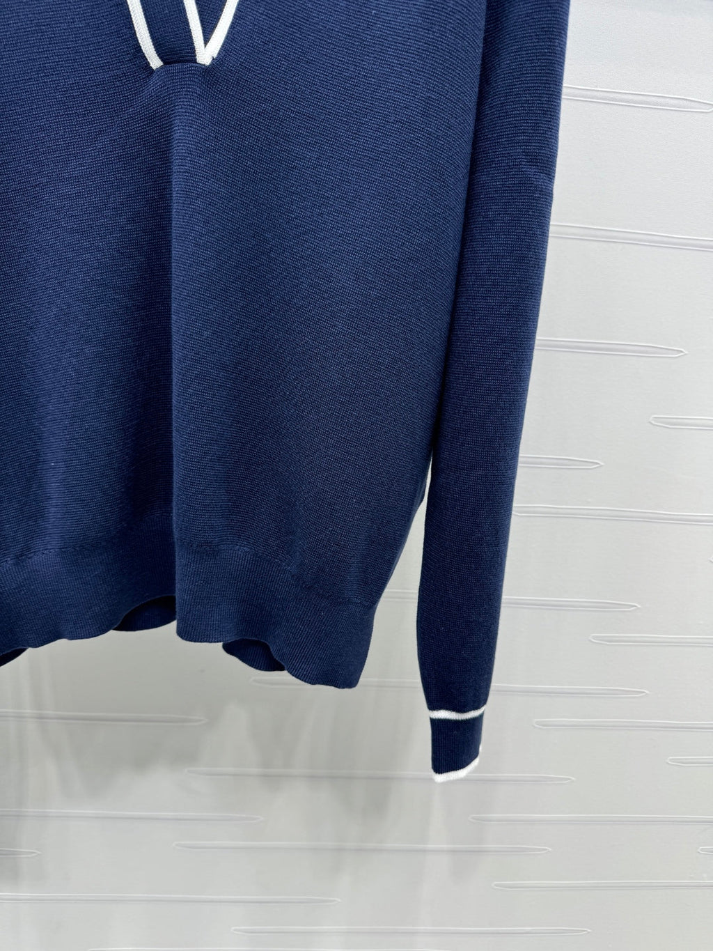 GUCCI V-NECK LONG-SLEEVE KNIT SWEATER 274823
