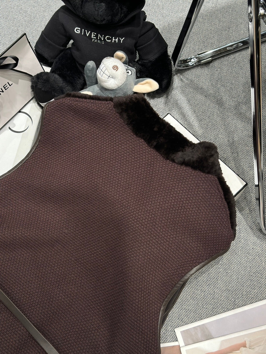 HERMES 25S SHEARLING VEST 375