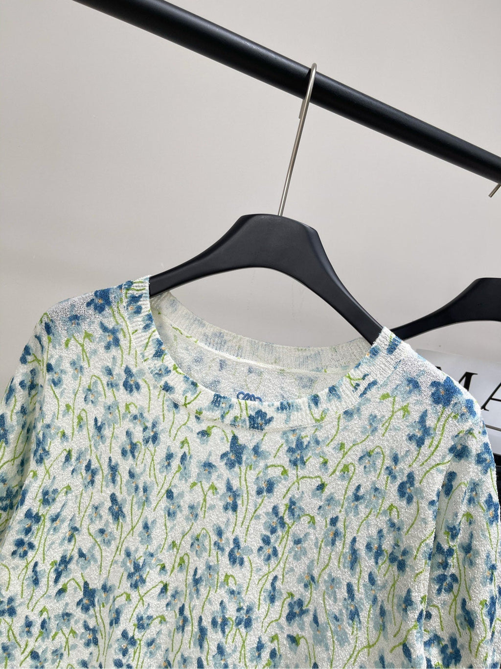 LOEWE SHORT-SLEEVE SWEATER WITH FLORAL KNIT 275922